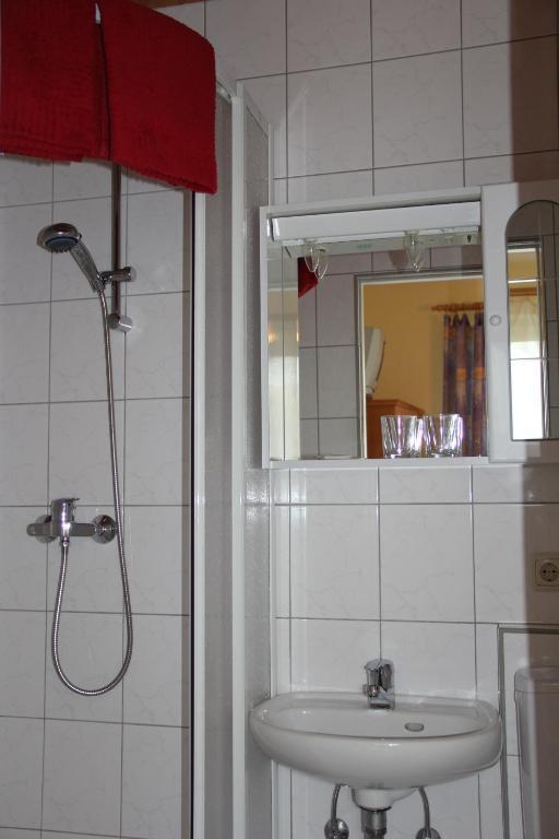 Gasthof-Pension Reidnwirt Baldramsdorf Δωμάτιο φωτογραφία
